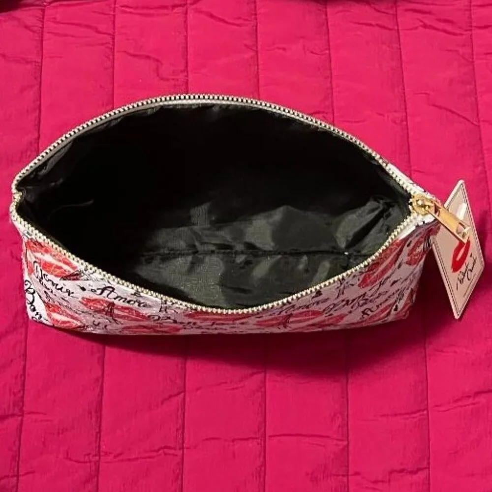 SPARKLE BON JOUR AMORE PARIS EIFFEL TOWER BLUSH CRUSH COSMETIC / MAKE - UP BAG